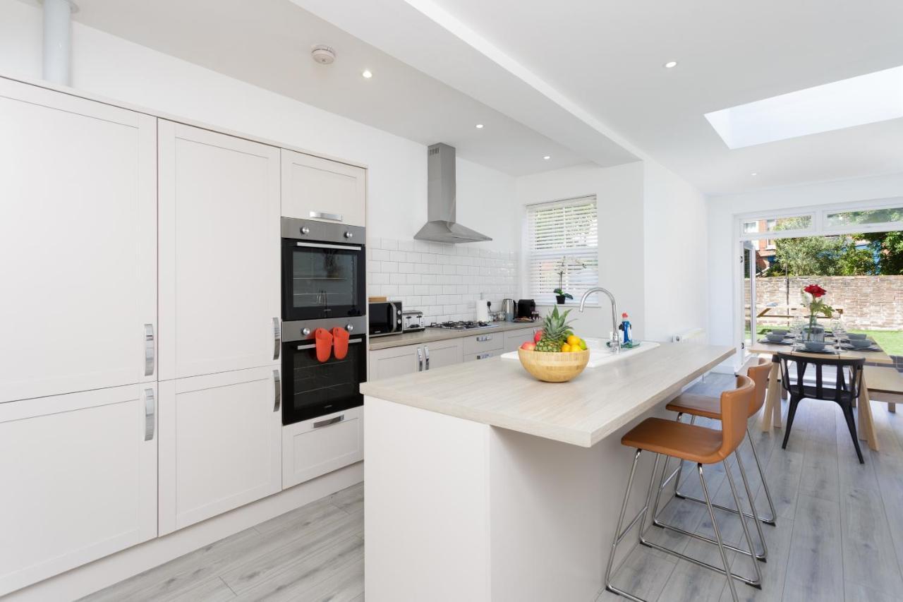 Harold House - Modern Open Plan 4 Bedroom, 3 Bathroom House In Central Southsea, Portsmouth Exterior photo